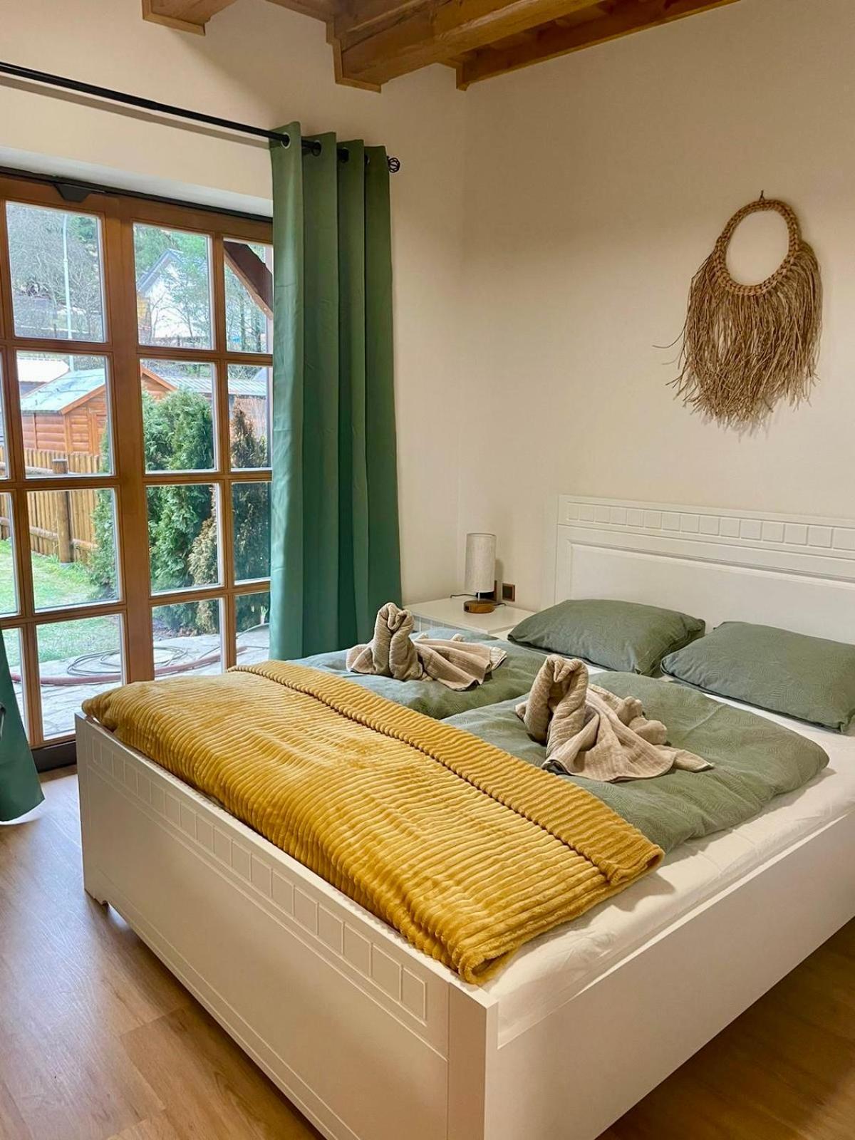Apartman 8, Jezerne Velké Karlovice Exterior foto